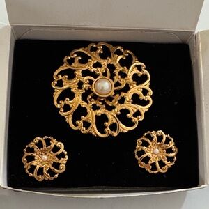 Avon Vintage Brooch and Earring Set